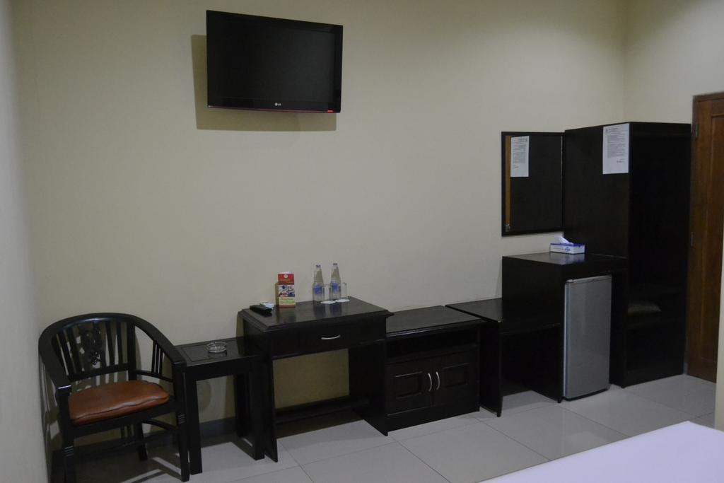 Hotel Khalista Purwakarta Chambre photo
