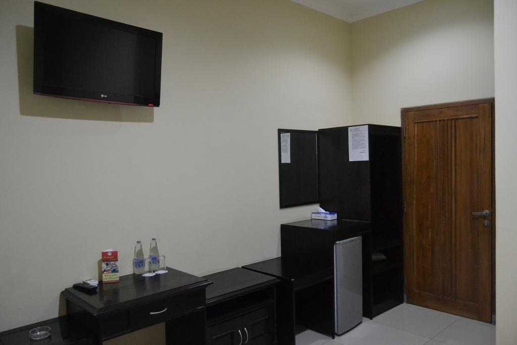 Hotel Khalista Purwakarta Chambre photo
